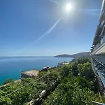 Blue Sea Apartments