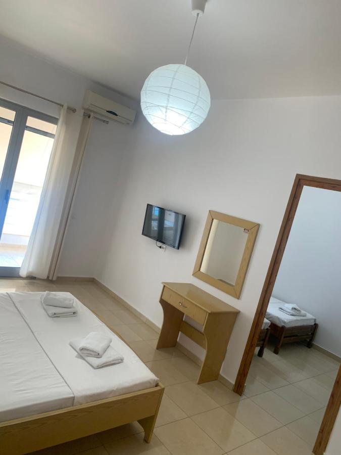 Blue Sea Apartment *